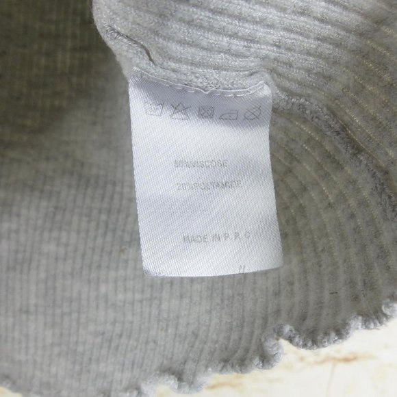 Brandy Melville Ribbed Crop Top Womens One Size Gray Lettuce Hem Short Sleeve - Picture 9 of 9